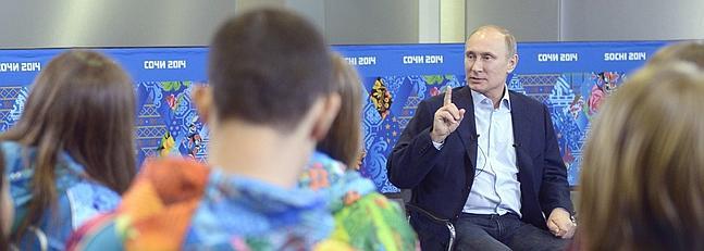 Putin insta a los homosexuales a «dejar a los niños en paz»