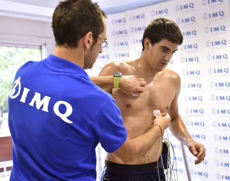 Los jugadores del Athletic realizan las pruebas médicas