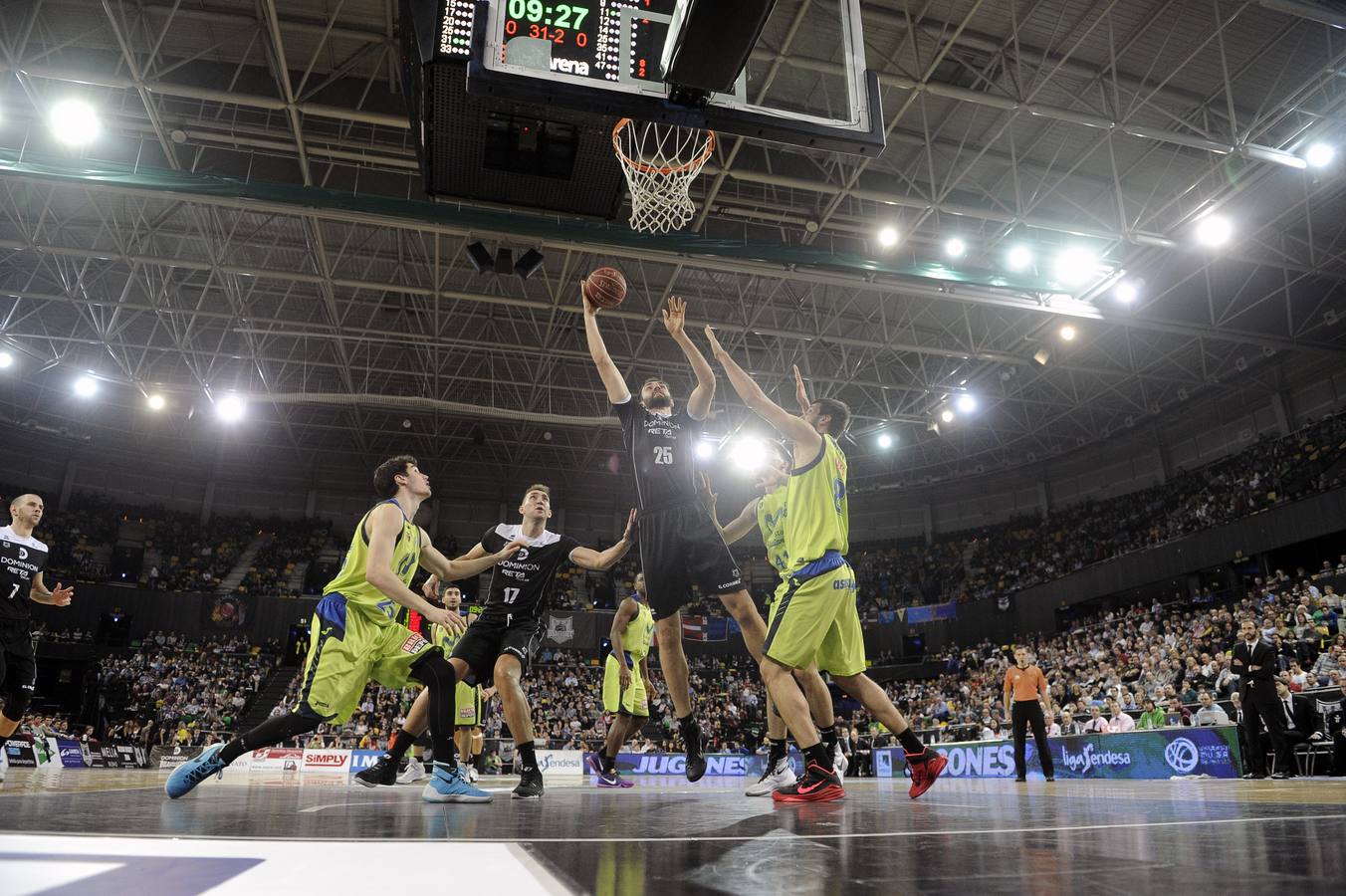 Las mejores imágenes del Bilbao Basket-Estudiantes