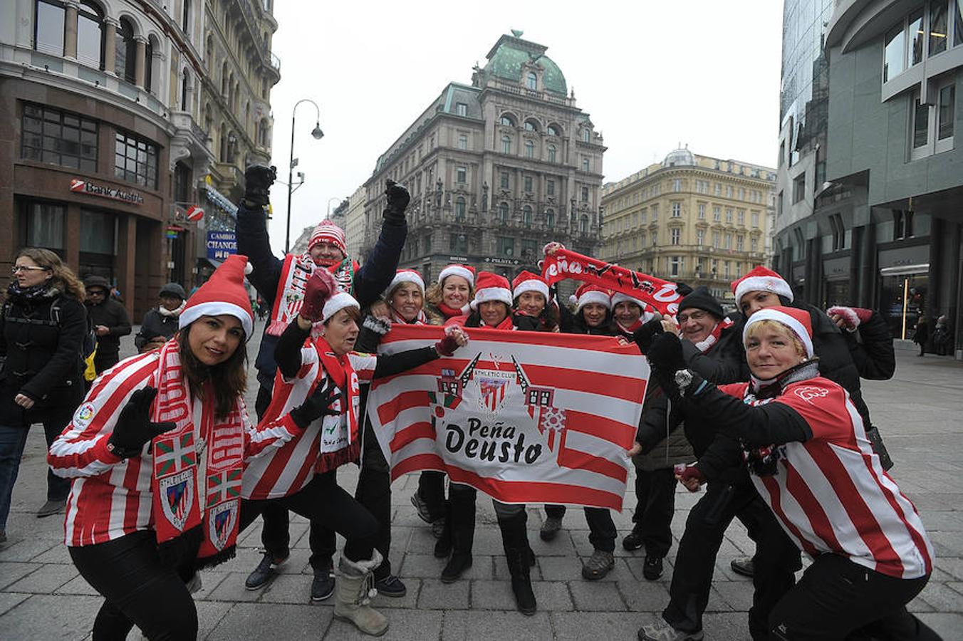 Los aficionados del Athletic animan las calles de Viena