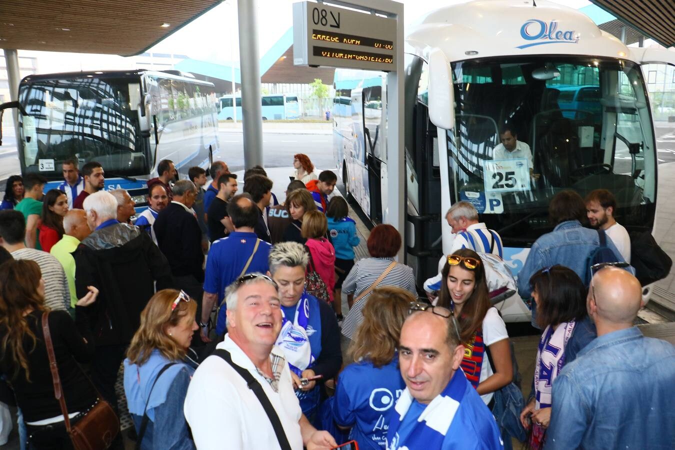 Decenas de autobuses salen de Vitoria hacia Madrid