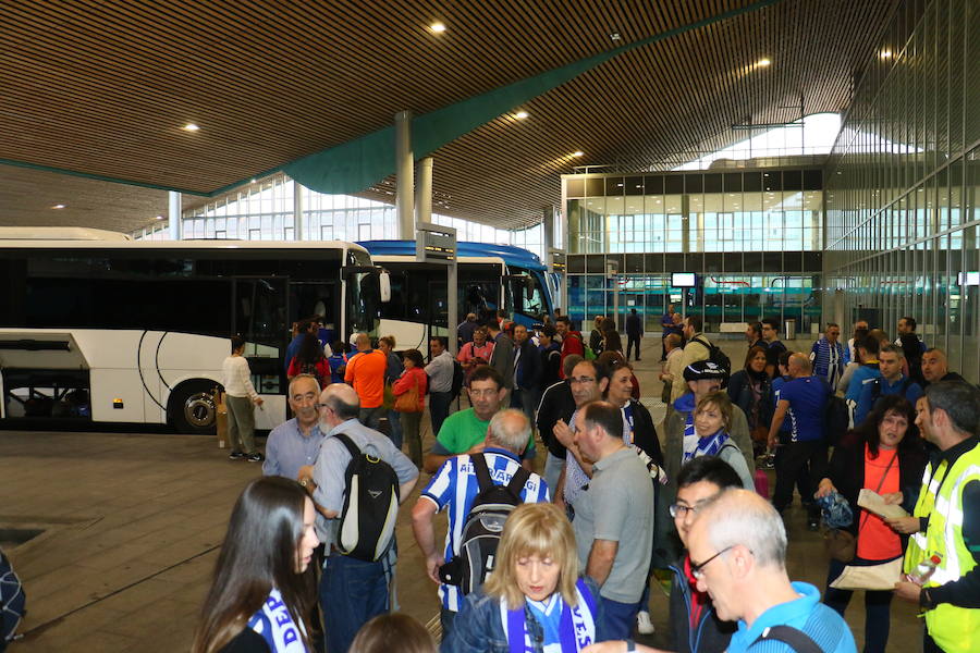 Decenas de autobuses salen de Vitoria hacia Madrid