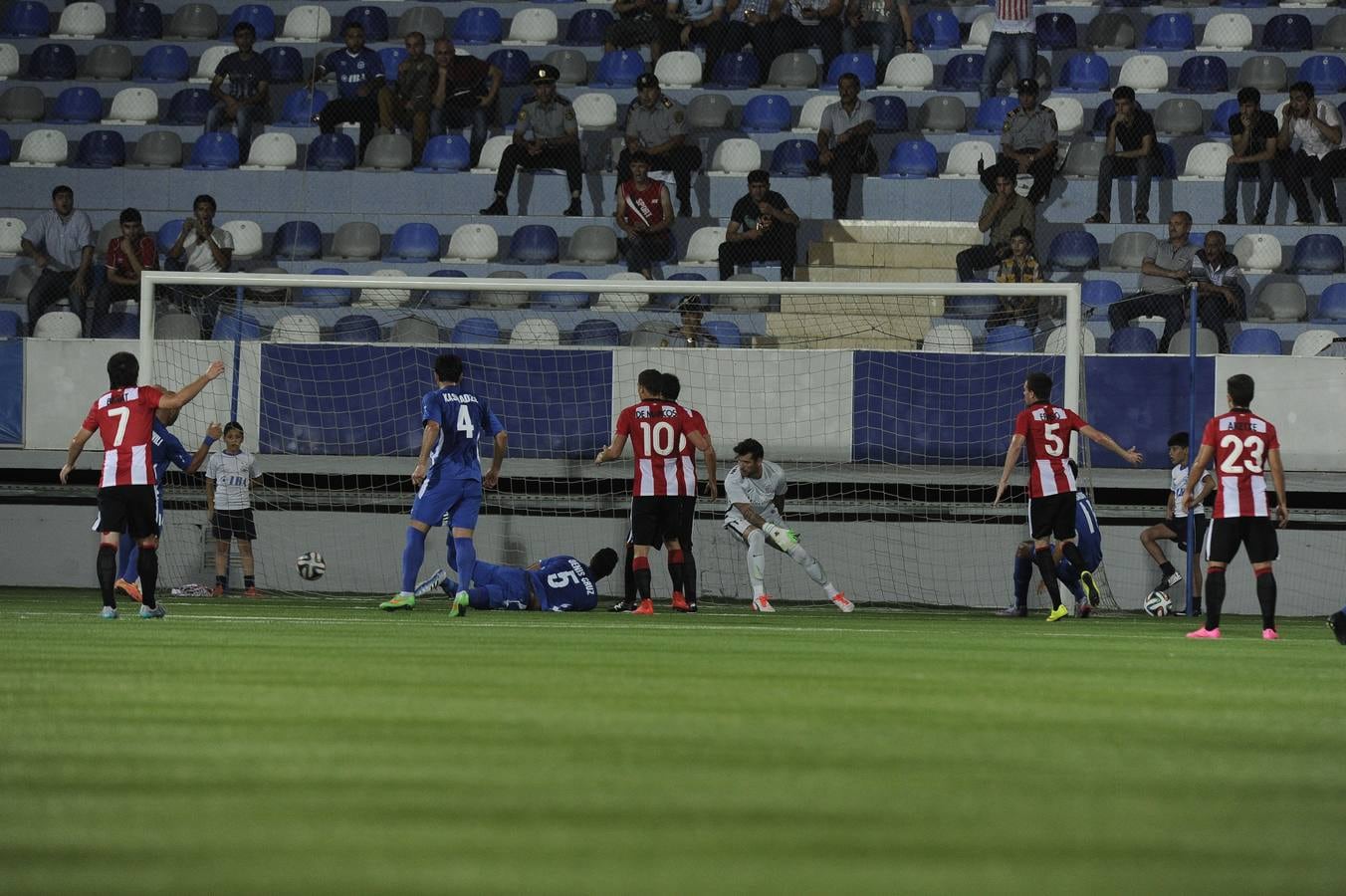 El Inter Baku-Athletic, en imágenes