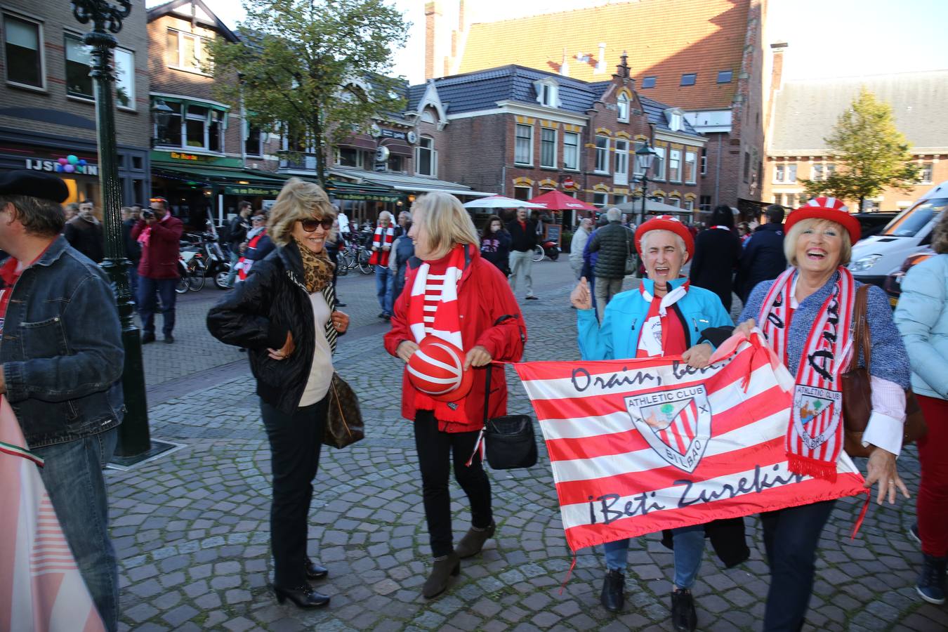 Los colores del Athletic en Holanda, 37 años después