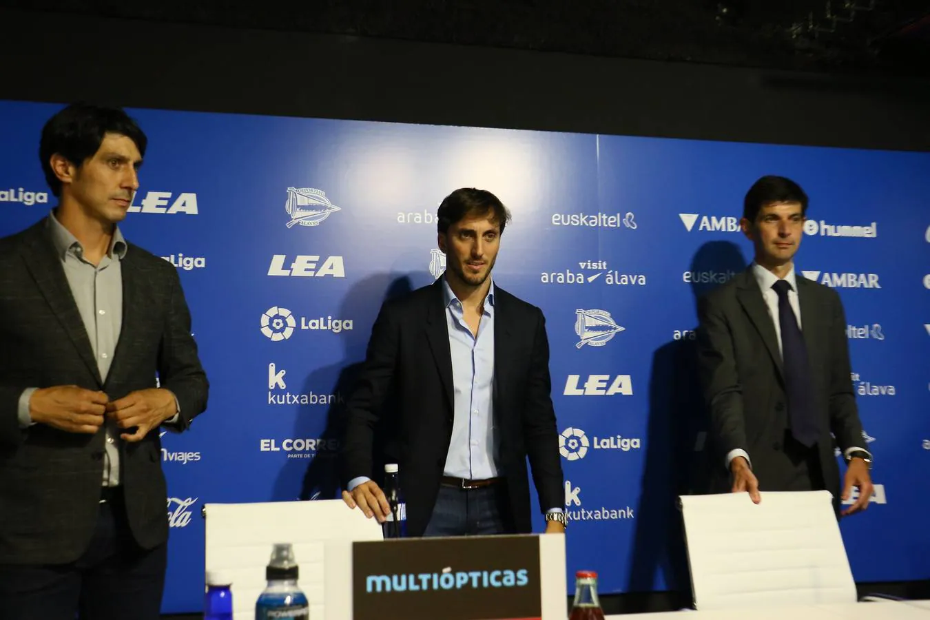 Presentación de Luis Zubeldía como nuevo entrenador del Alavés