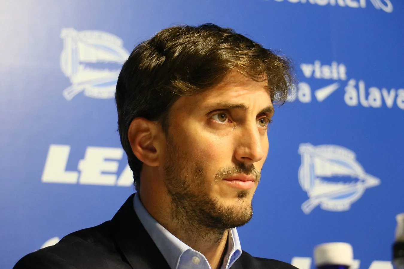 Presentación de Luis Zubeldía como nuevo entrenador del Alavés