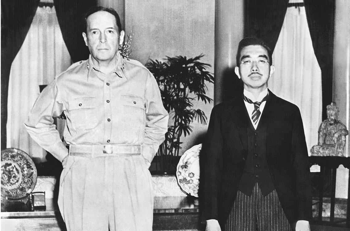 Por qué no juzgaron al emperador Hirohito?