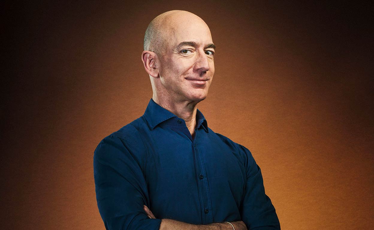 Jeff Bezos se ha hecho aún más rico con la pandemia y tiene un plan... - XL  Semanal
