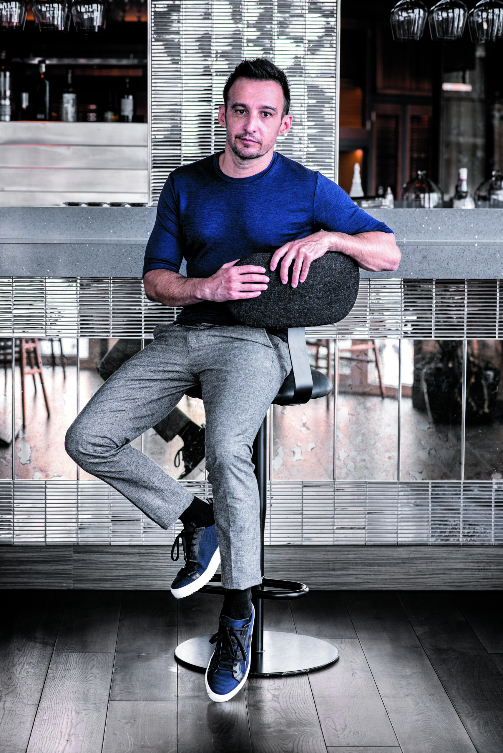 «Con mis historias intento huir de mí mismo»