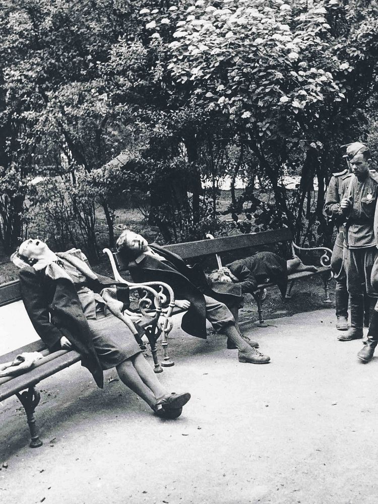 Epidemia de suicidios: decenas de miles de alemanes se quitaron la vida al terminar la guerra